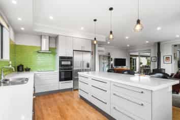 20 Sunline Avenue, LINCOLN