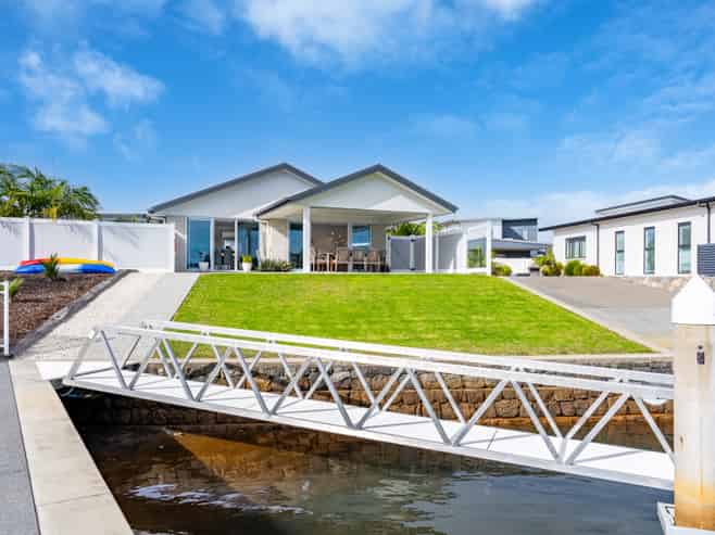 12 Waitemata Drive, One Tree Point