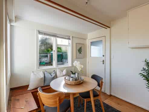71 Nevay Road, Miramar