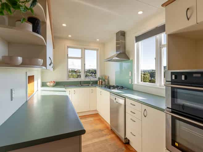 71 Nevay Road, Miramar