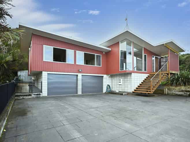 56A Moana Road, Okitu