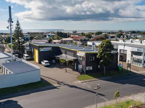 Dual Tenancy Property with Regular Growth