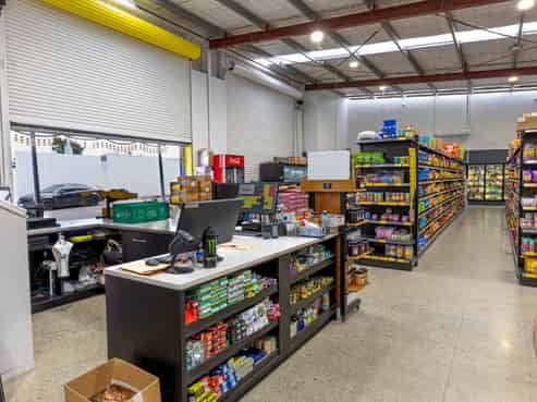 Dual Tenancy Property with Regular Growth