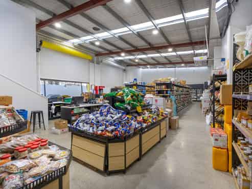 Dual Tenancy Property with Regular Growth