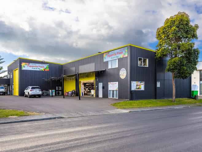 Dual Tenancy Property with Regular Growth
