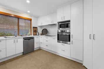 90 Pages Road, Allenton