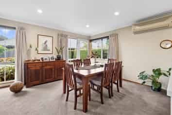 90 Pages Road, Allenton