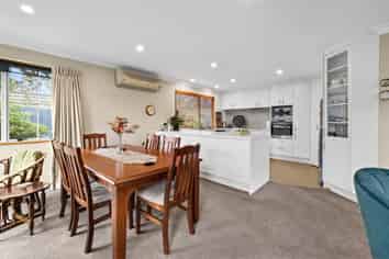 90 Pages Road, Allenton