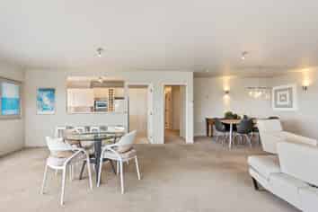 4/2 Crescent Road, Parnell