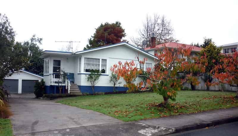 3 Tara Road, Henderson