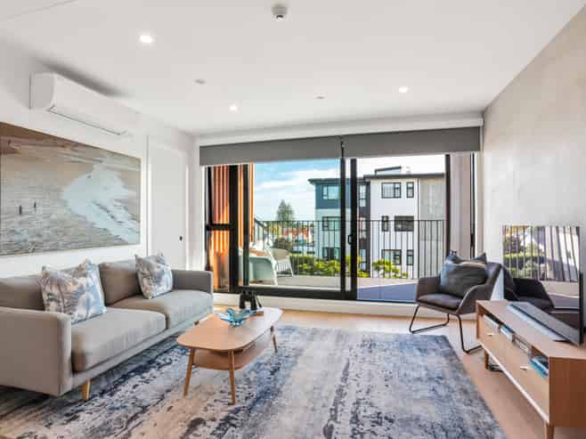 302/2 Miller Street, Point Chevalier