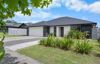 6 Minerva Avenue, Helensville
