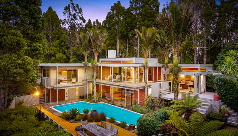 79 Scenic Drive, Titirangi