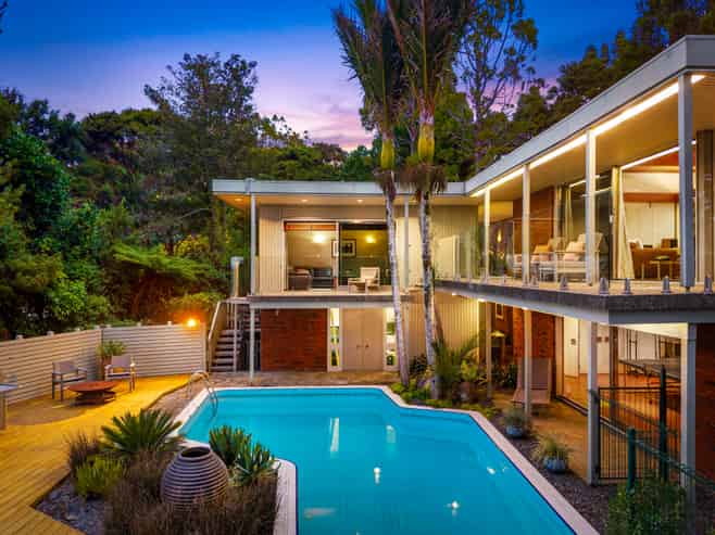 79 Scenic Drive, Titirangi