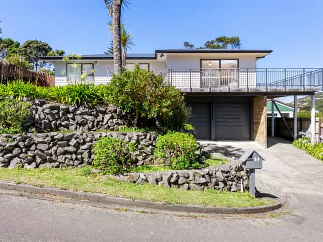 34 Percy Dyett Drive, Karori