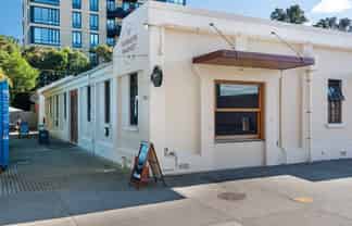 Prime location in the heart of Catalina Bay