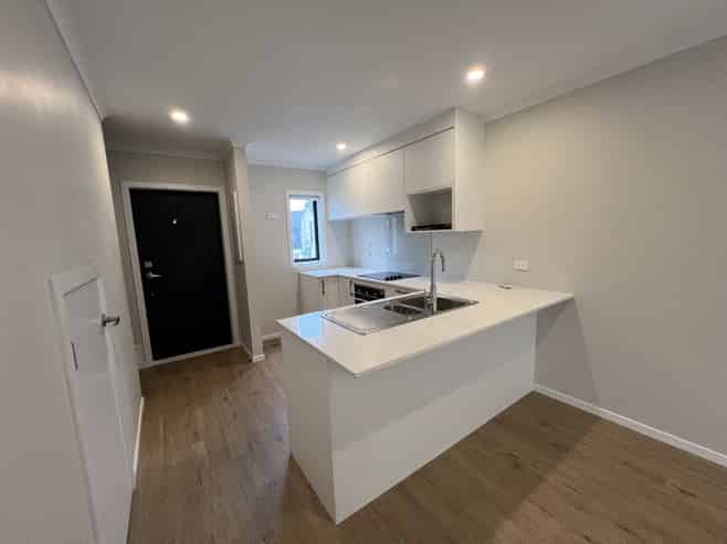 8/125B Metcalfe Road, Ranui