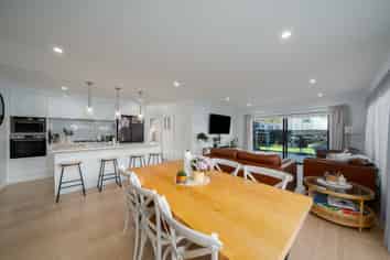 23 Cynisca Crescent, Wallaceville