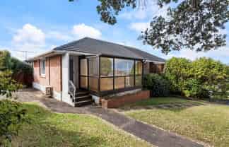 1/347 Hillsborough Road, Hillsborough