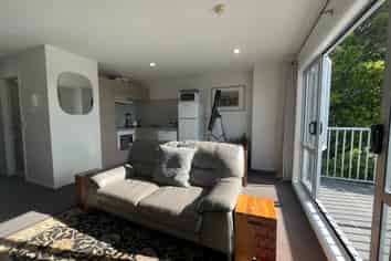 4M/3 Keystone Avenue, Mount Roskill