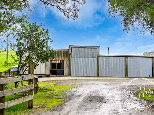 55 Puriri Glade, Maungaturoto