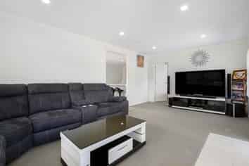 7 Sarteano Drive, Manurewa