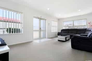 7 Sarteano Drive, Manurewa
