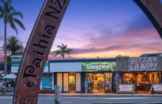 Established souvenir & gift store – Paihia