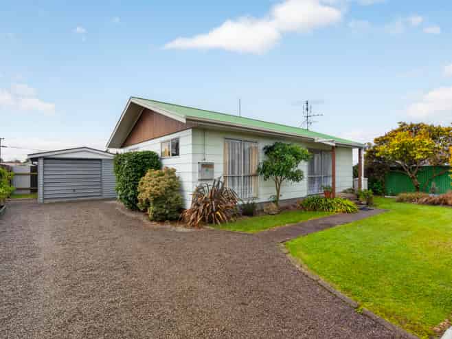 21A Oak Street, Masterton
