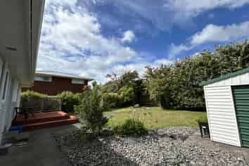 8 Reid Ave, Hawera