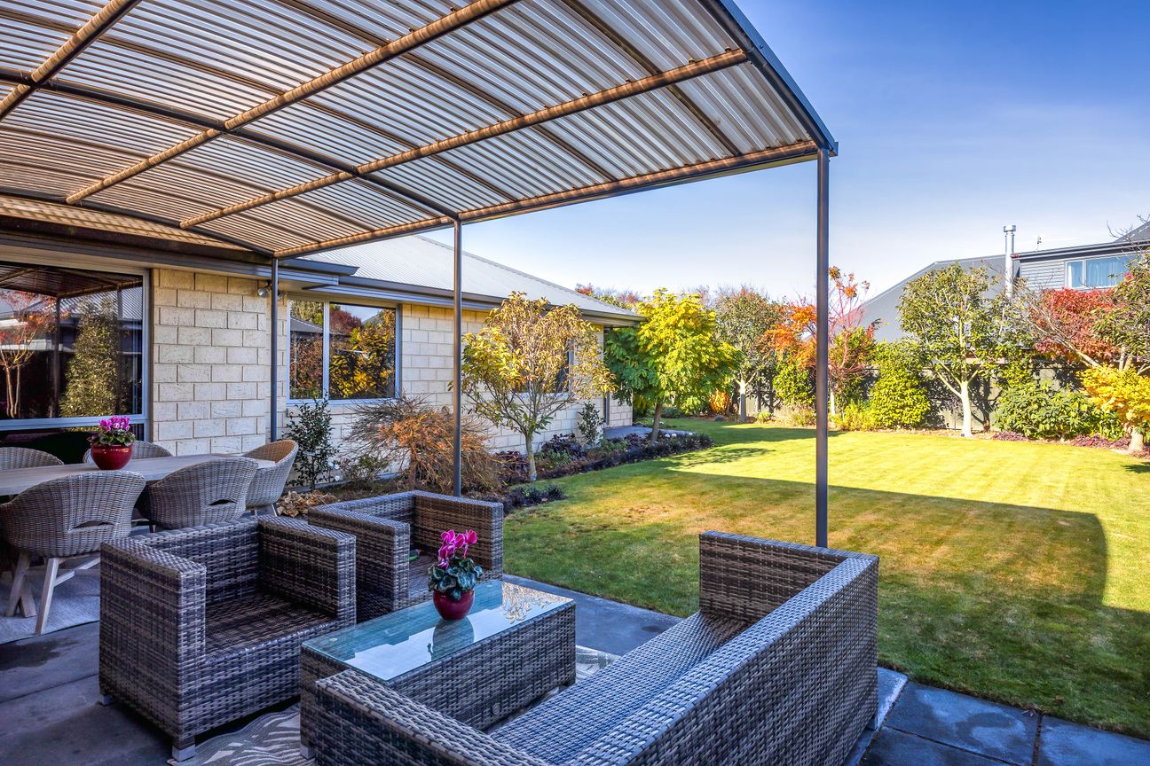 Owners' New Build Demands a Sale! - Ansicht 2