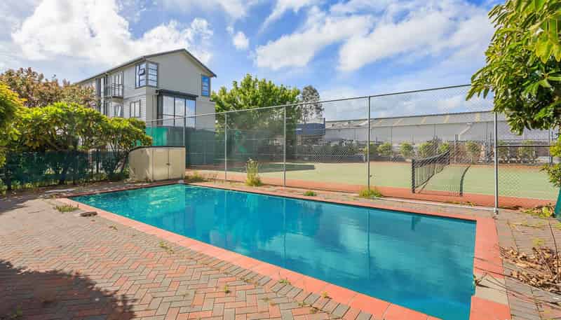 4D/10 Crown Lynn Place, New Lynn