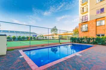 4D/10 Crown Lynn Place, New Lynn
