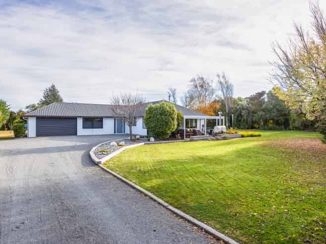 6 Cedar Place, Amberley