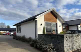 1/74 Church Street, Mosgiel