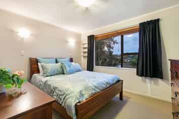 16 Midgley Road, West Harbour