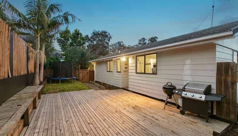 16 Midgley Road, West Harbour