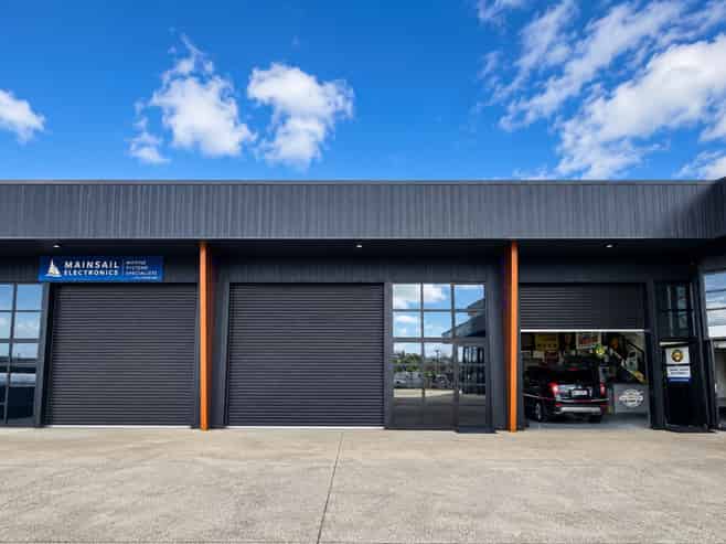 Modern Industrial Unit - Whangaparaoa