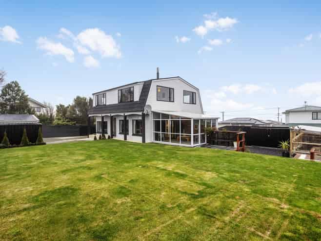 37 McKerrow Street, Shiel Hill