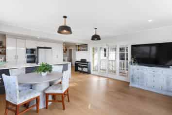 1 McIlroy Avenue, Hillsborough