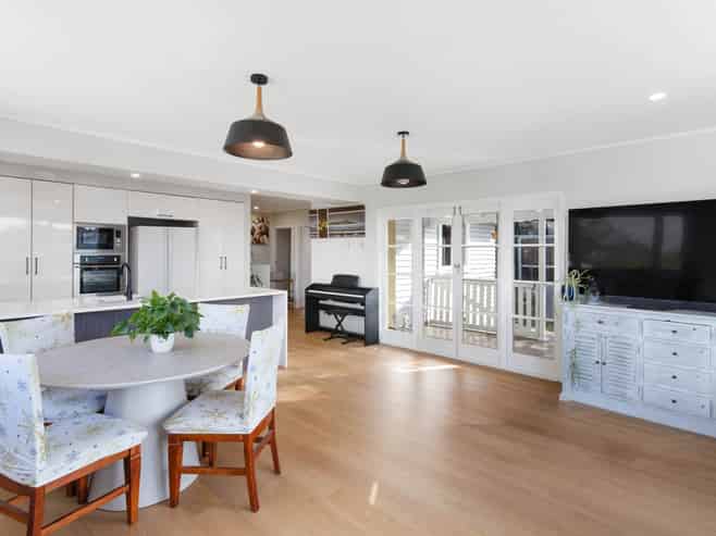1 McIlroy Avenue, Hillsborough