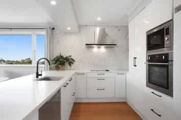 1 McIlroy Avenue, Hillsborough