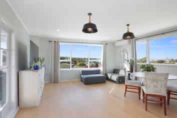 1 McIlroy Avenue, Hillsborough
