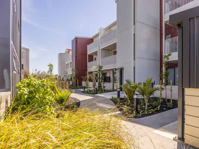 4/24 Peihana Road , Hobsonville