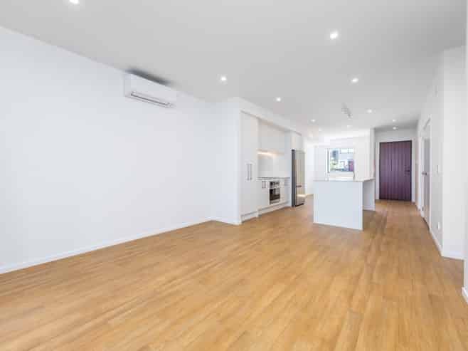 4/24 Peihana Road , Hobsonville