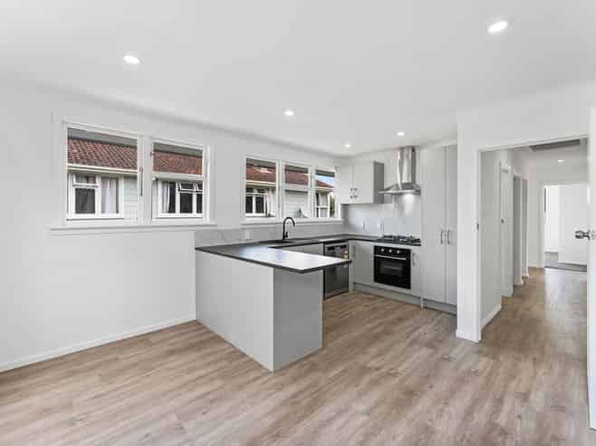 46 Caravelle Close, Mangere