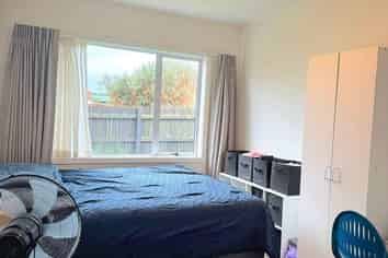4/98 Cuba Street, Petone
