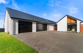 38 Wakeman Drive, LINCOLN