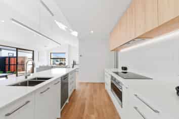 38 Wakeman Drive, LINCOLN