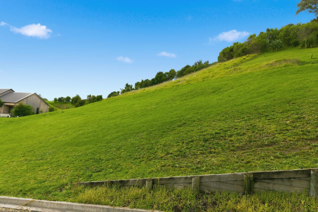 Elevated Living, Panoramic Views – další